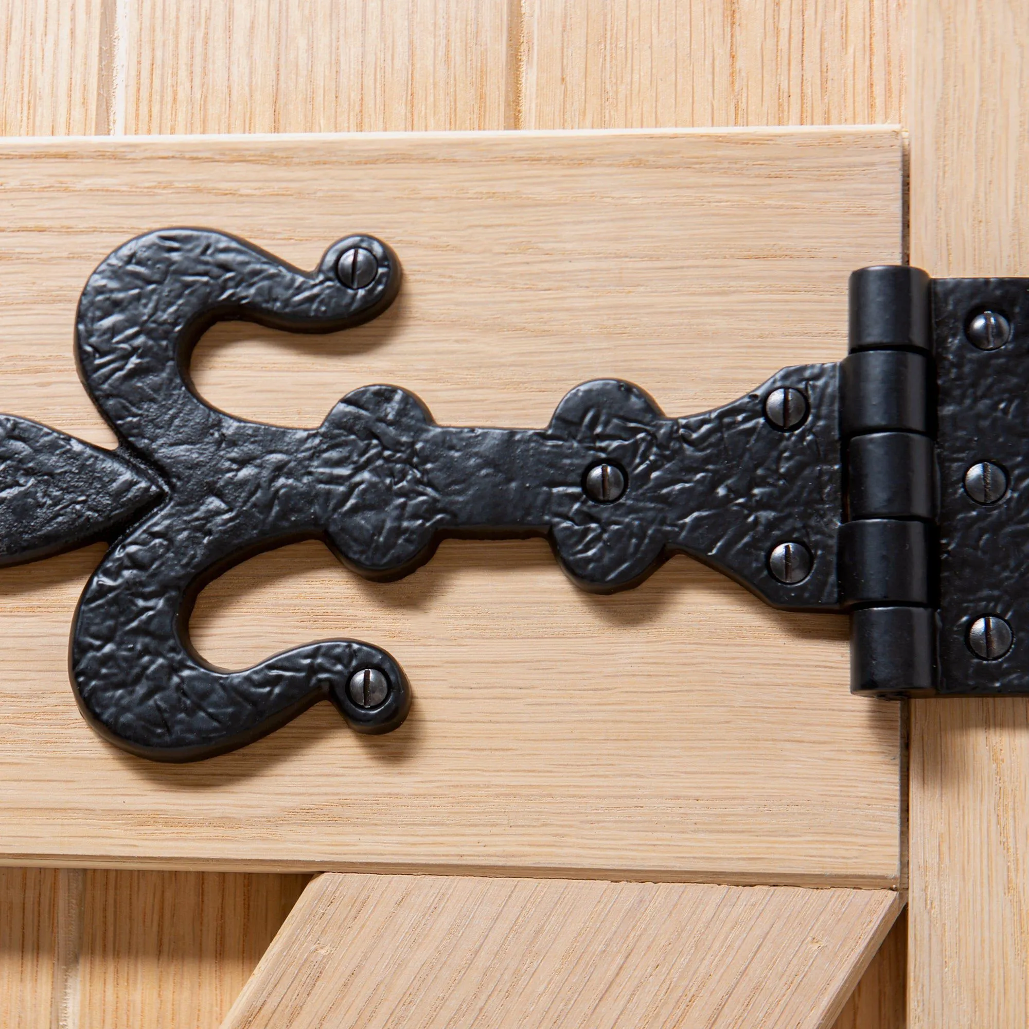 235mm Black Fleur De Lis T-Hinge - By Hammer & Tongs