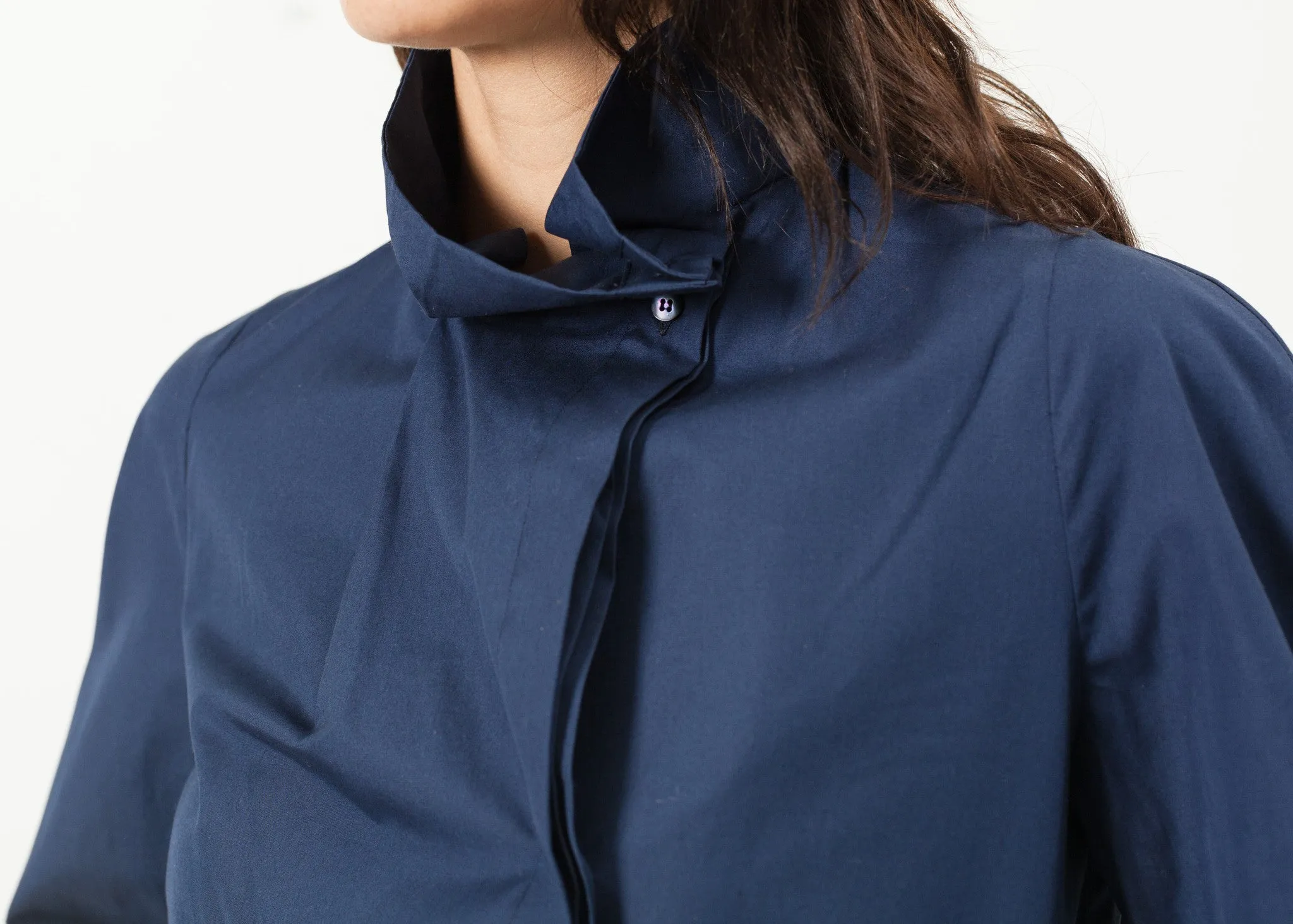 Full Collar Poplin Blouse in Navy -UEB