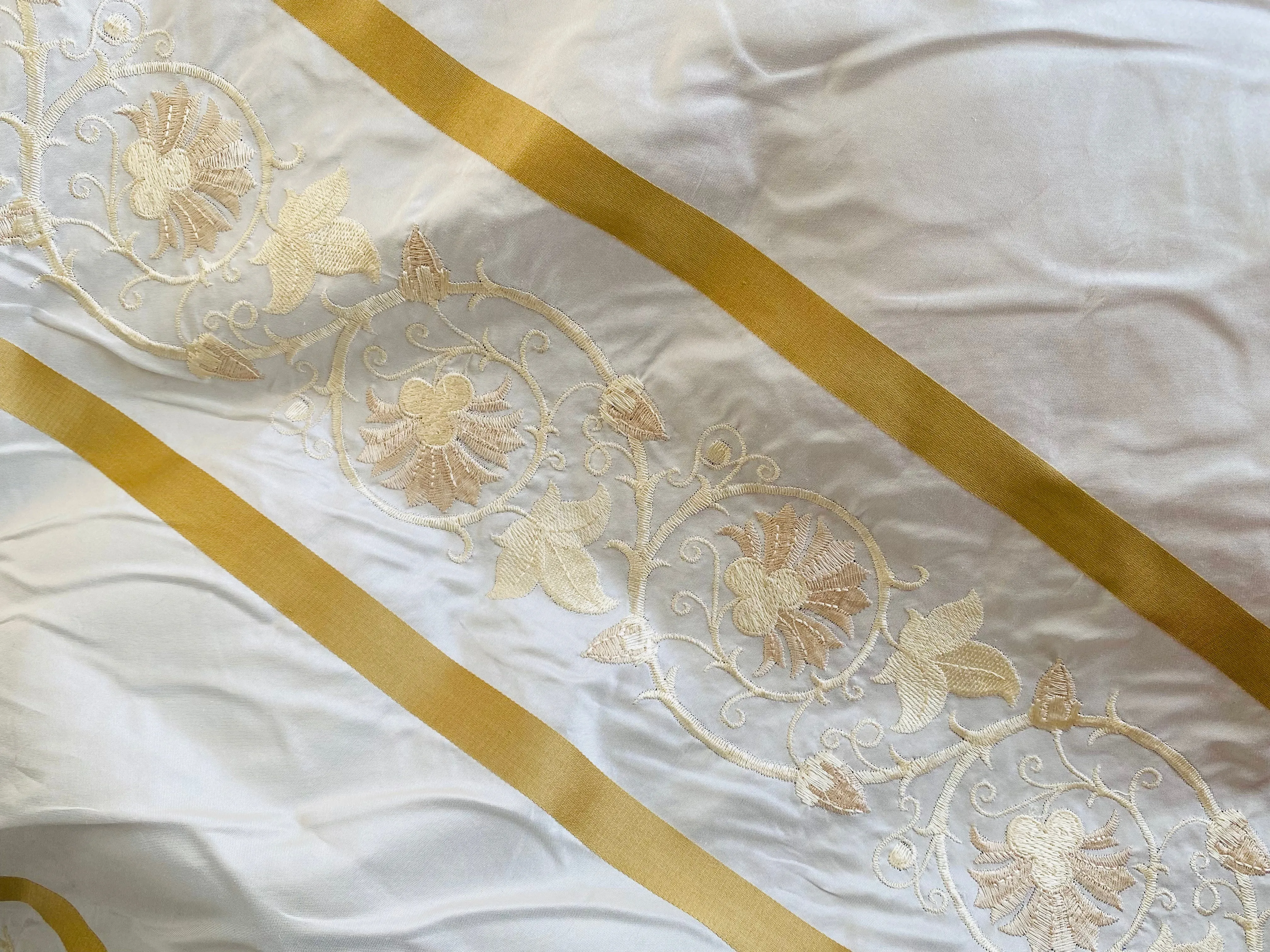 NEW Duchess Jezebel 100% Silk Taffeta Embroidered Scroll Stripe Floral Motif Cream White and Gold